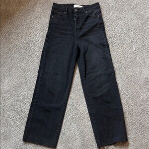 Hidden Classic Black Women's Jeans wide leg cut off
Sz 27